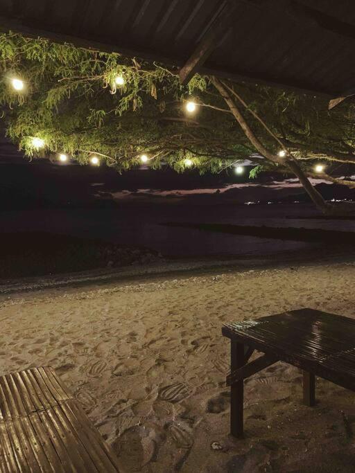 Beach Getaway Studio Villa In Lobo Extérieur photo